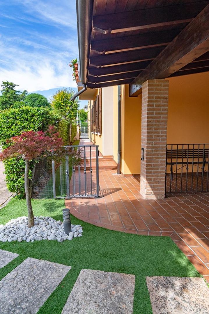 La Stazione Camere Caffe Castiglione Delle Stiviere Exterior photo